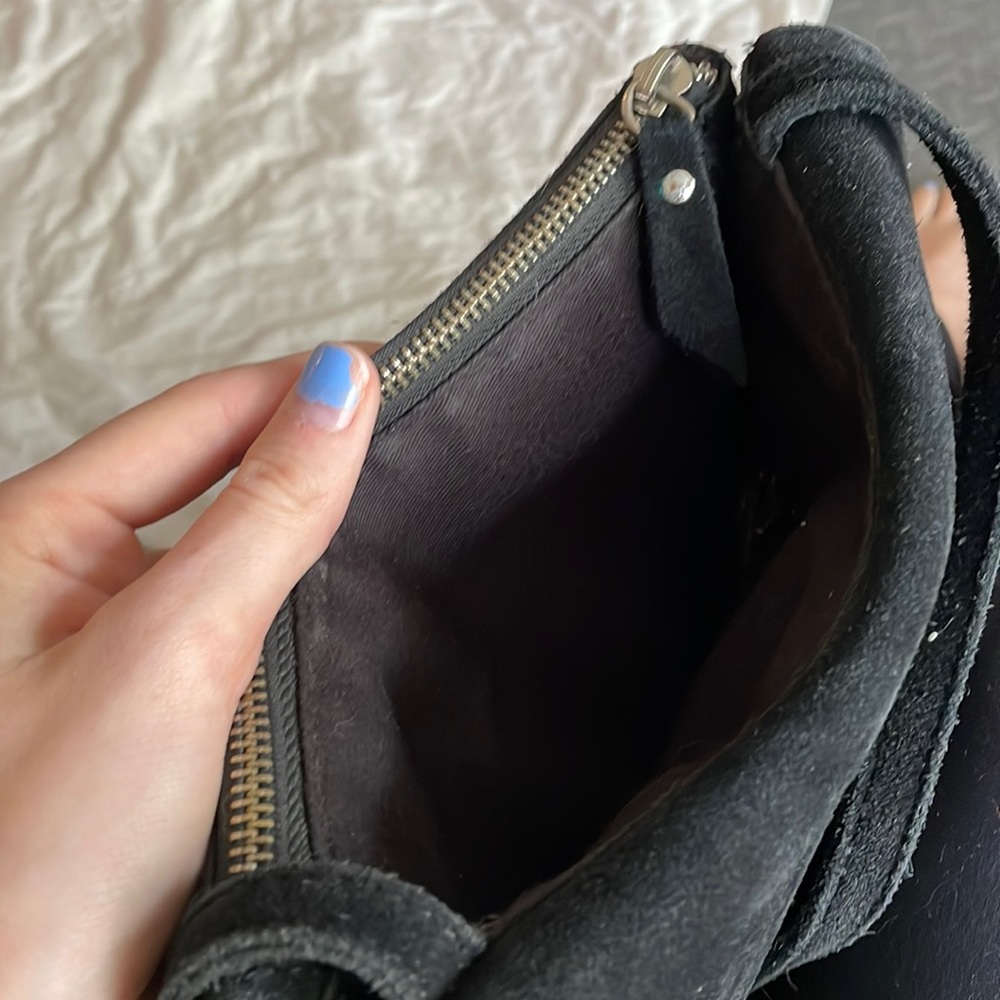 🎉CLOSET SALE 3 for 20🎉 Urban Outfitters Crossbody Purse - Picture 6 of 7